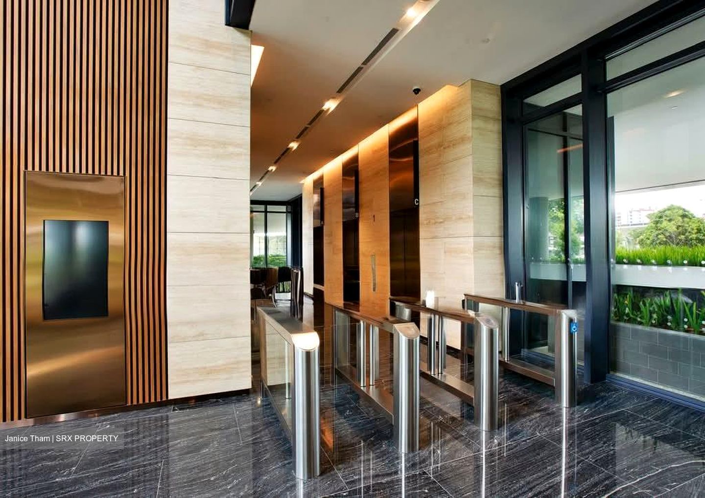 Woods Square (D25), Office #534752901